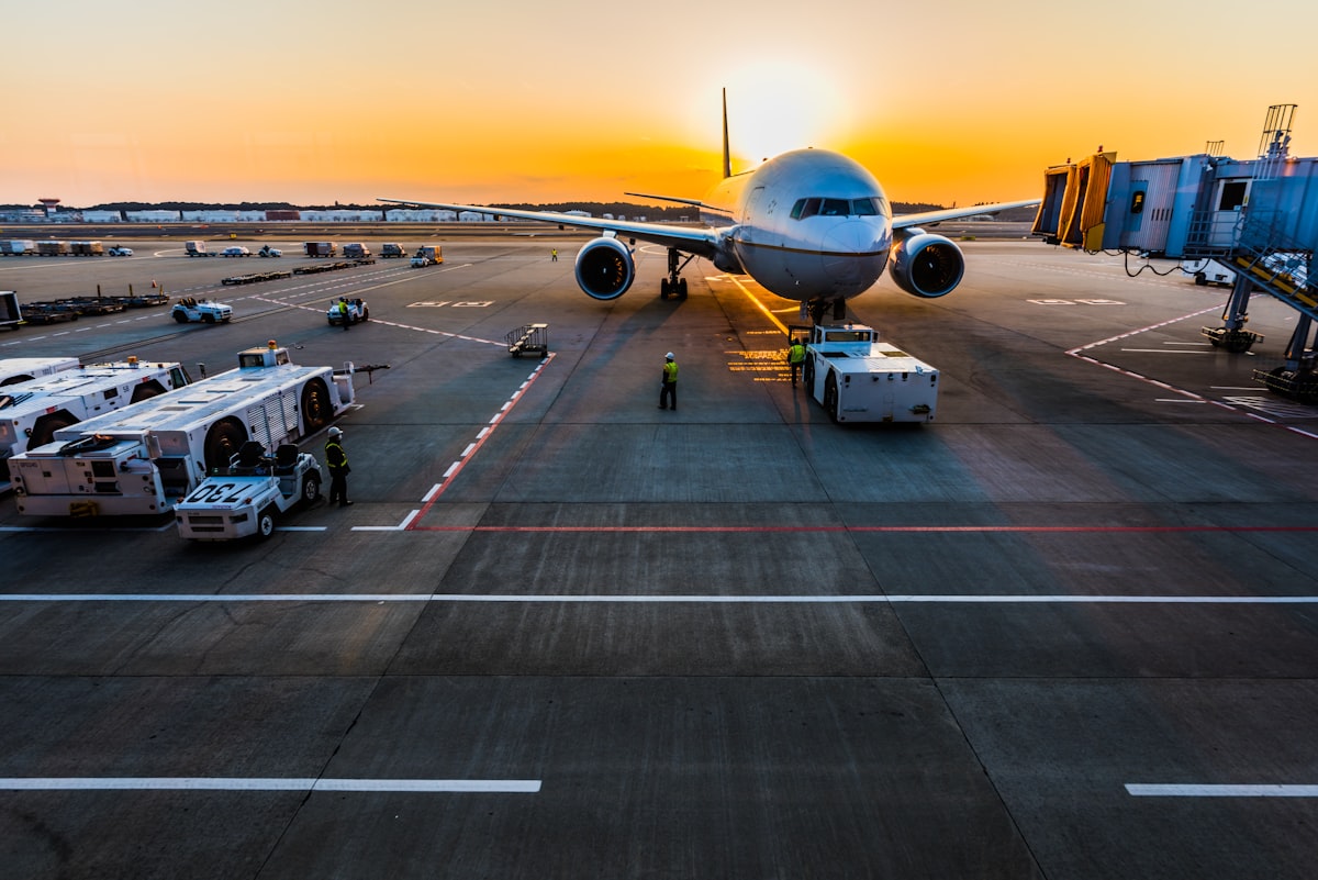 Chauffeur airport transfers at Gatwick Airport